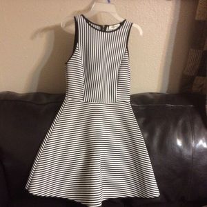 Junior’s Dress Size XS